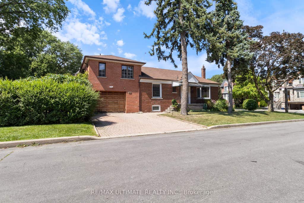 Photo of 519 Douglas Avenue, Toronto, ON M5M 1H7 (MLS # C13690340)