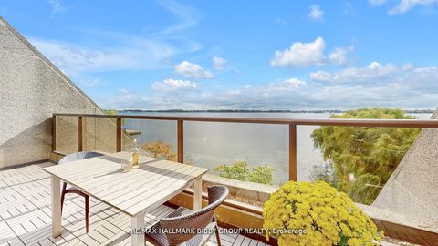 99 Harbour Square 613 Toronto ON M5J 2H2