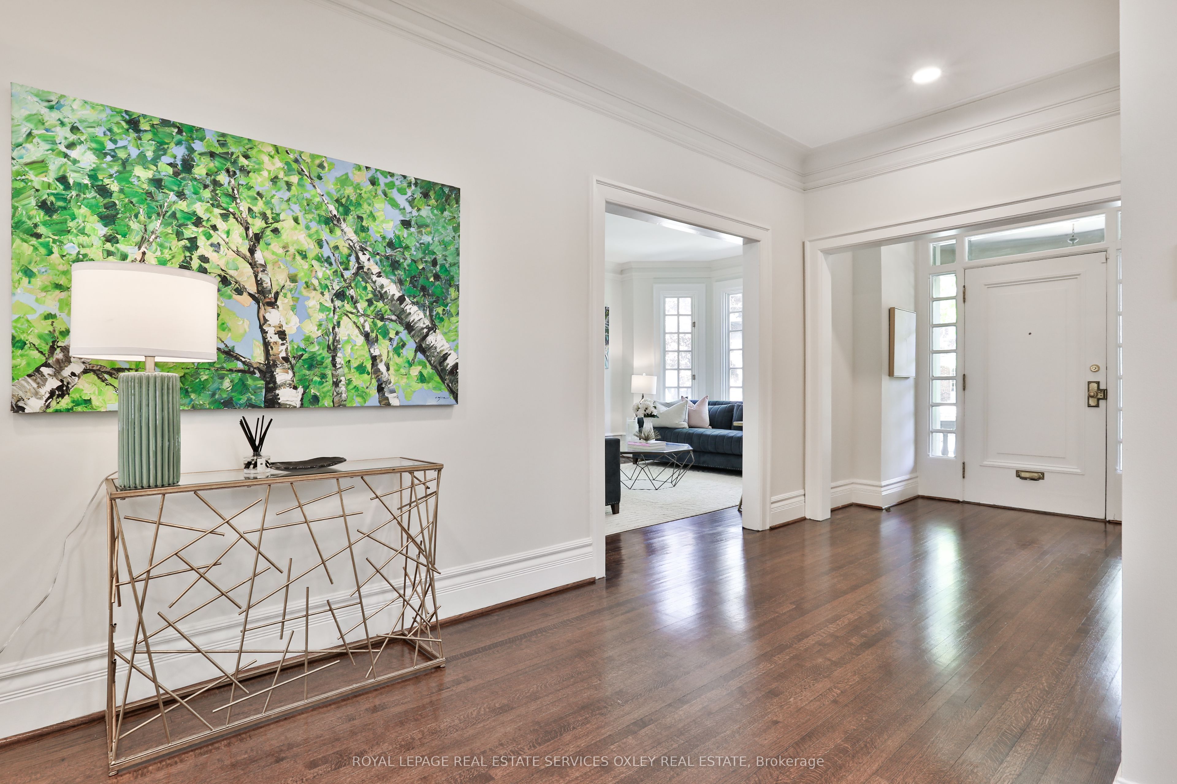 121 Roxborough Drive