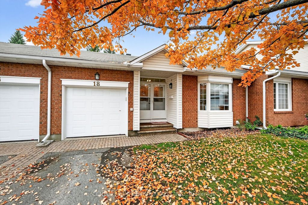 Photo of 18 Oyster Bay Court #47, Stittsville - Munster - Richmond, ON K2S 1H3 (MLS # X12437654)