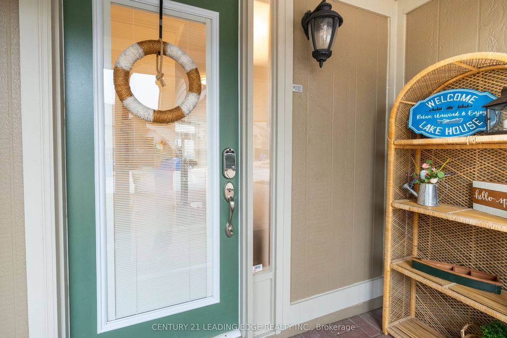 Photo of 9 Davy Point Circle #9, Georgina, ON L4P 3H2 (MLS # N12944806)