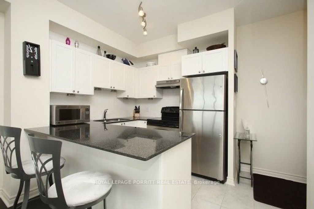 Photo of 3865 Lake Shore Boulevard W #1109, Toronto, ON M8W 0A2 (MLS # W13019046)