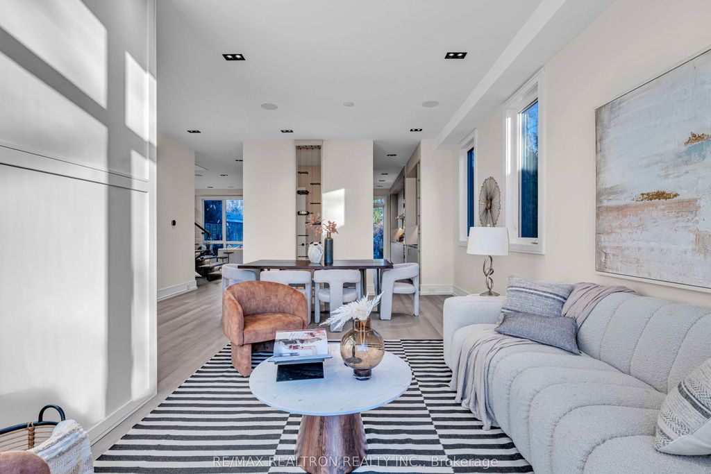 Photo of 19 Topham Road, Toronto, ON M4B 3K3 (MLS # E12878146)