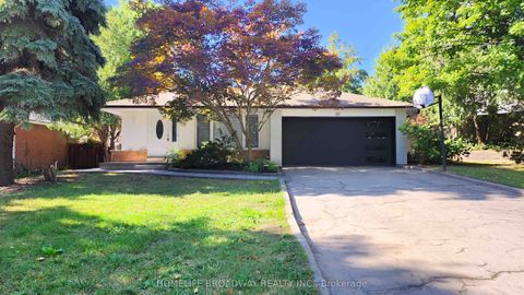 23 Southdale Drive (Lower) Markham ON L3P 1J6