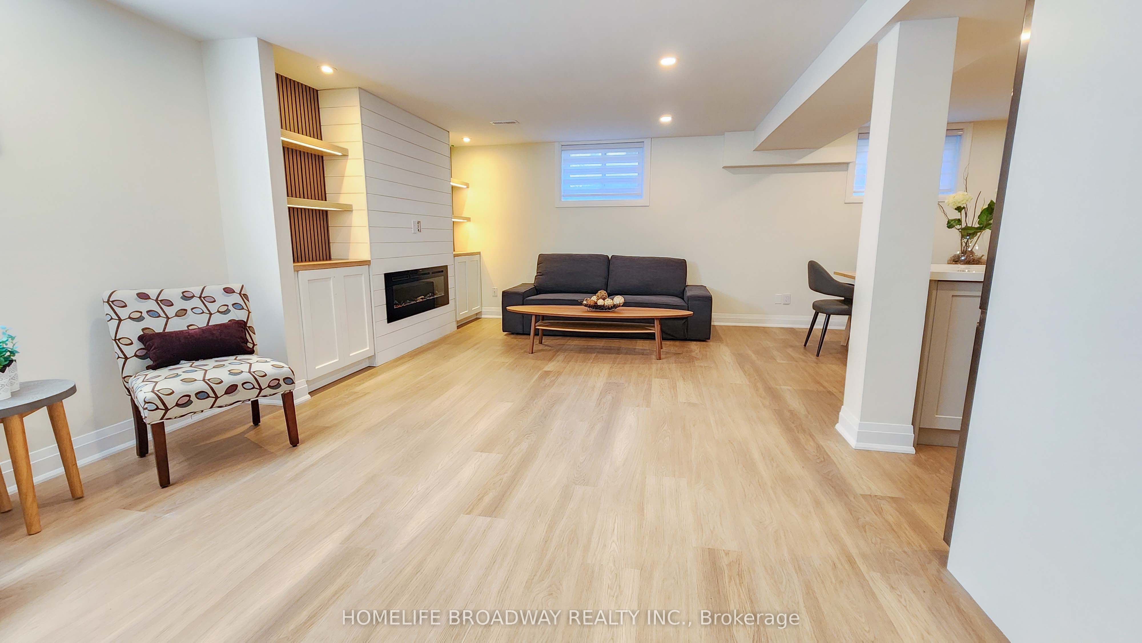 23 Southdale Drive (Lower)