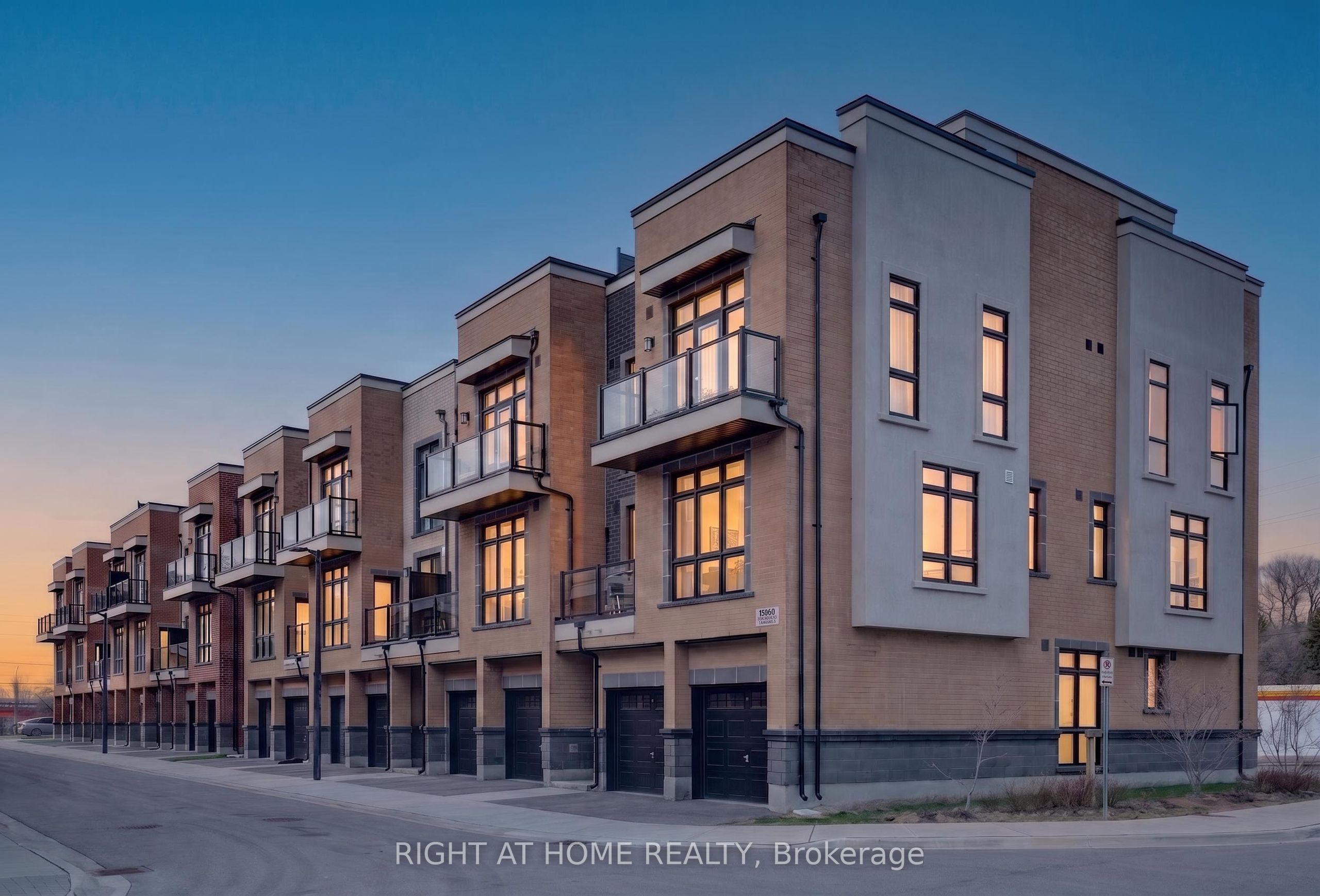 12860 Yonge Street 1