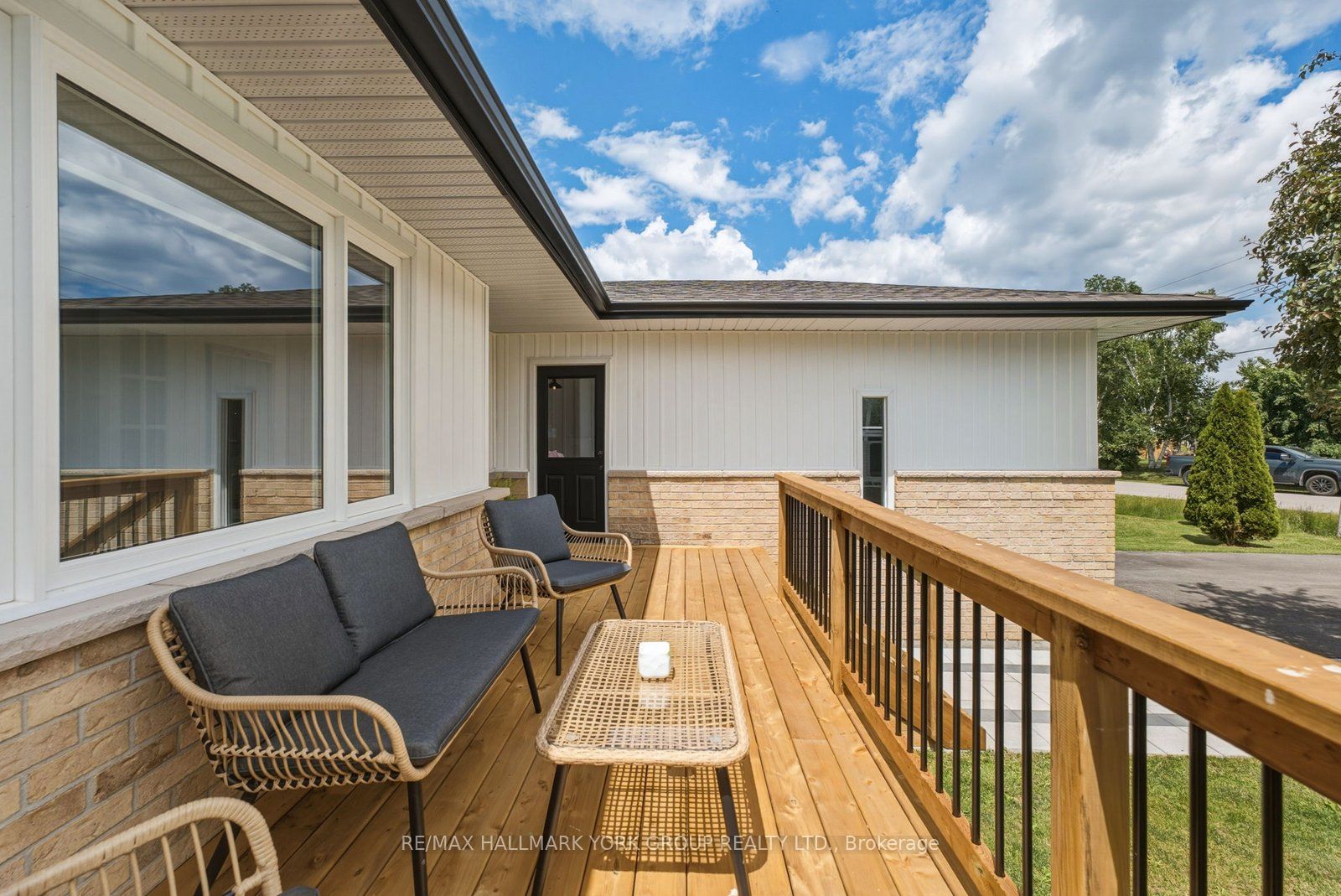 54 Twmarc Avenue