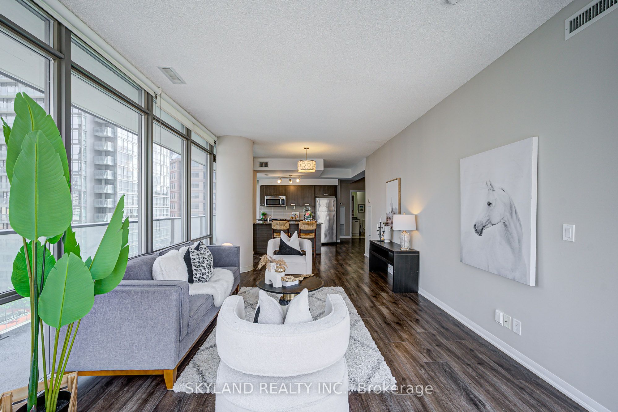 832 Bay Street 805