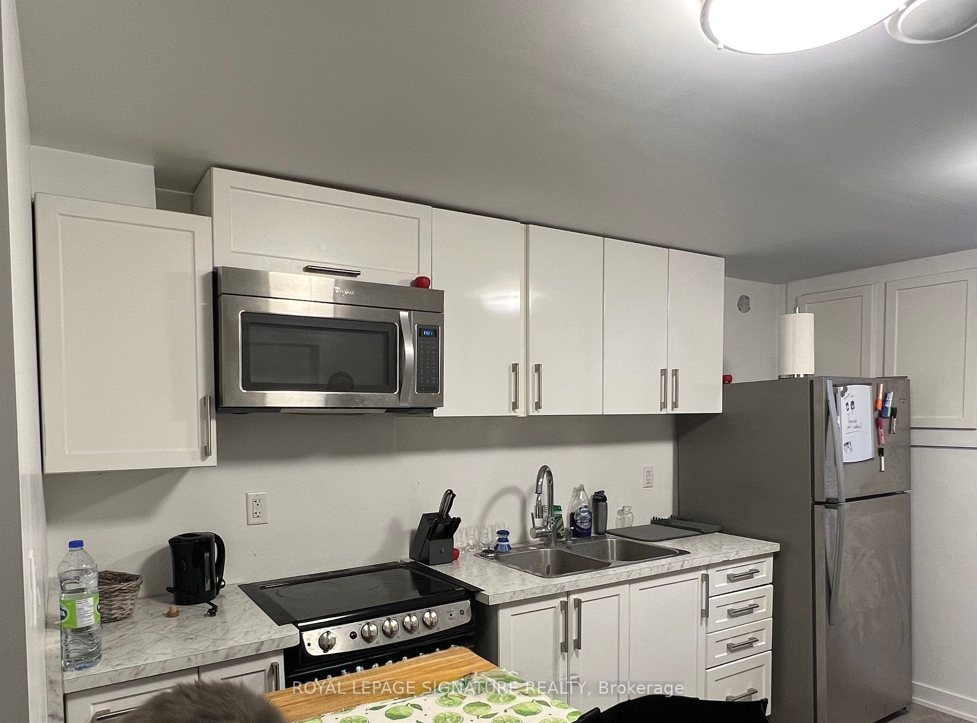 38 Burnhamthorpe Road W Lower