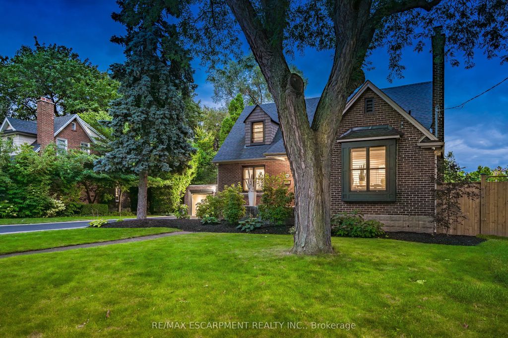Photo of 1390 Halifax Place, Burlington, ON L7S 1J6 (MLS # W12912388)