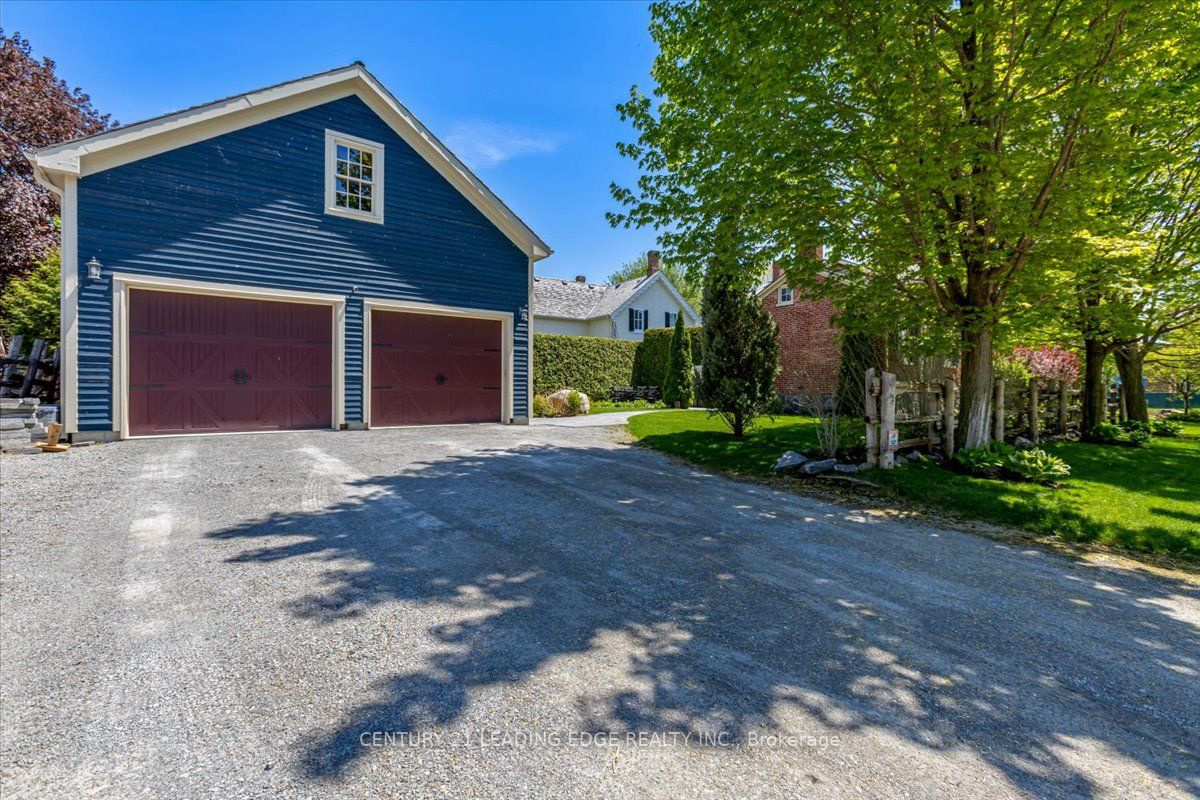 14 ALEXANDER HUNTER Place