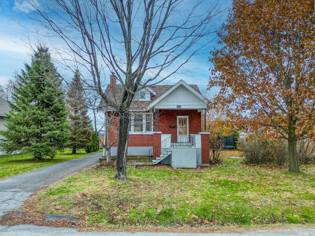 Photo of 12 ROWE Avenue, North Bay, ON P1A 1W9 (MLS # X12594846)