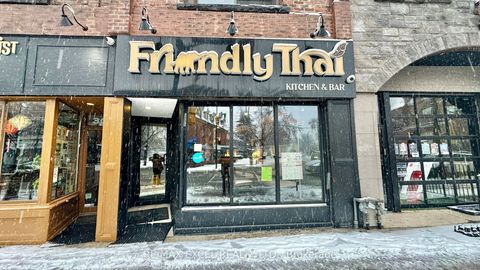 3032 Dundas Street W Toronto ON M6P 1Z3