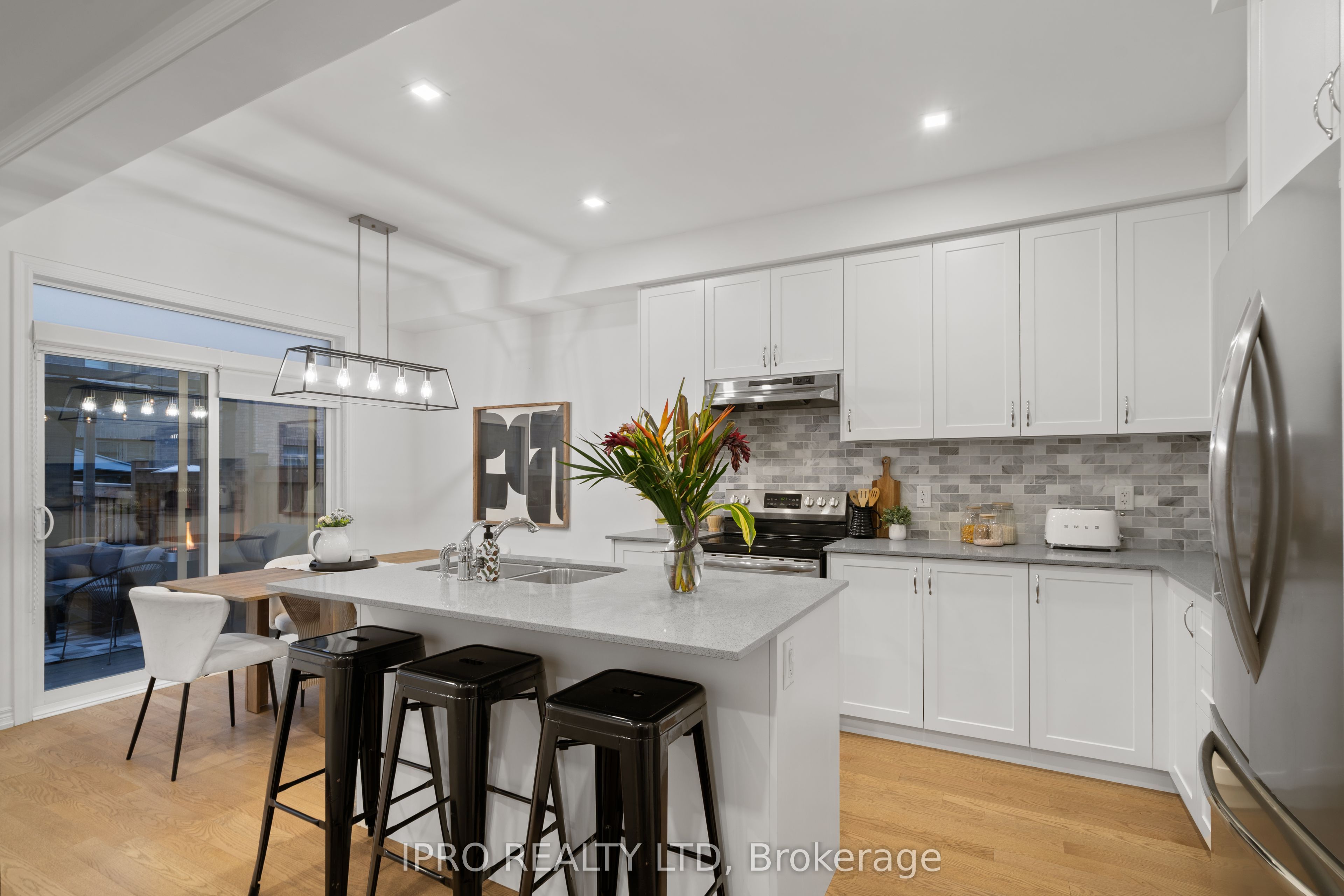 9 Angelfish Road