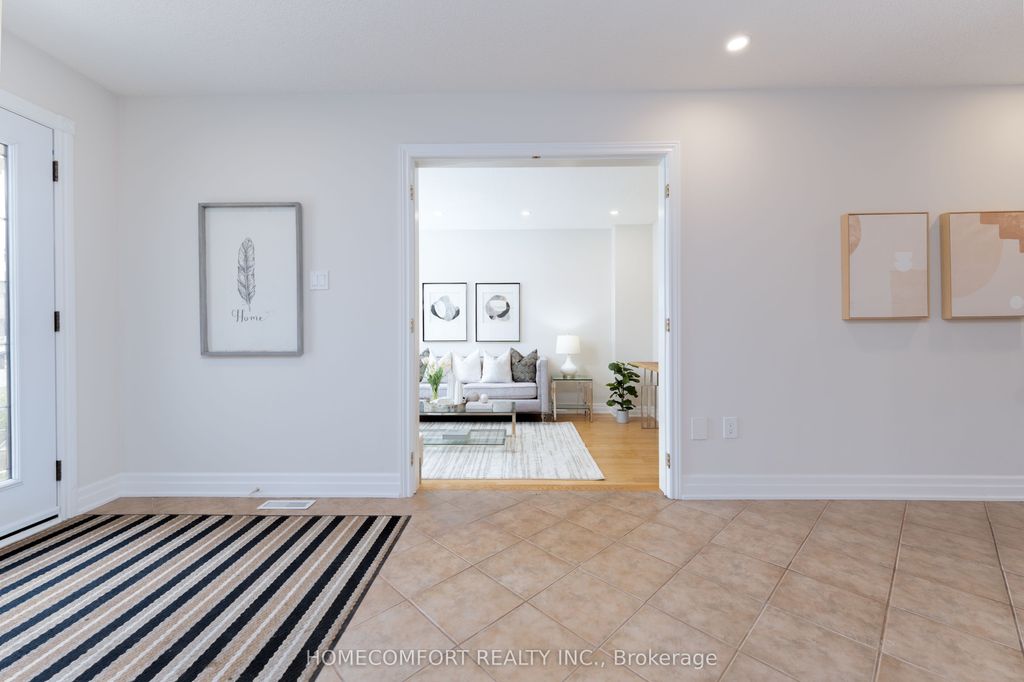 Photo of 68 GRACE Crescent, Barrie, ON L4N 9S5 (MLS # S13605212)