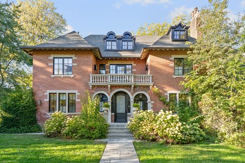 62 Maple Avenue Toronto ON M4W 2T7