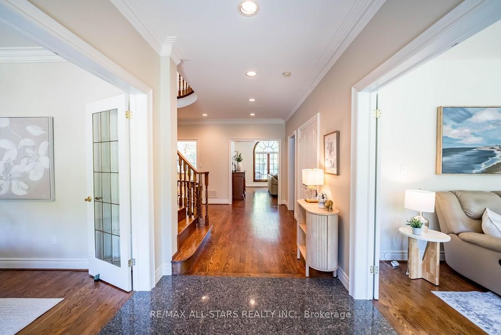 Photo of 41 Deepwood Crescent, Toronto, ON M3C 1N7 (MLS # C13161688)