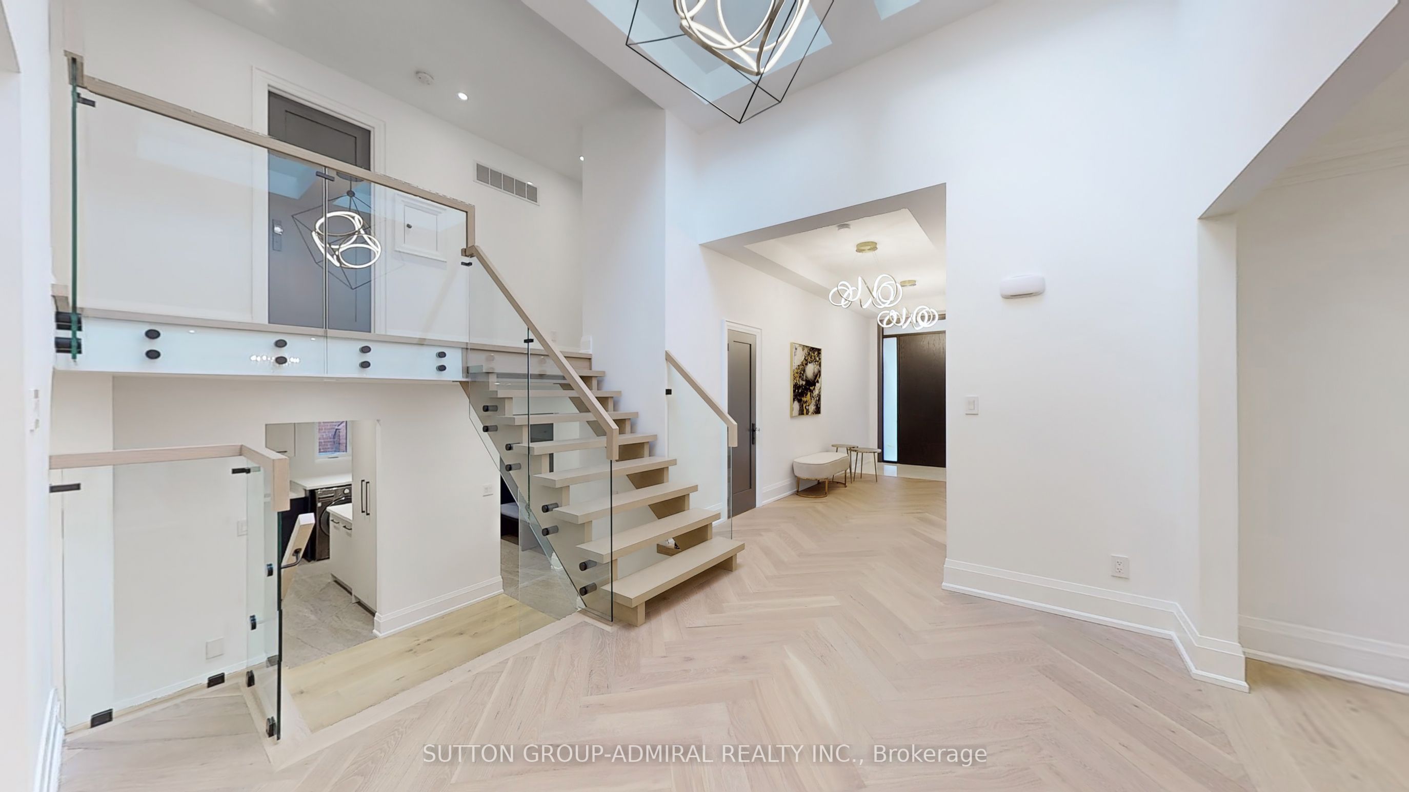 5 Cranleigh Court