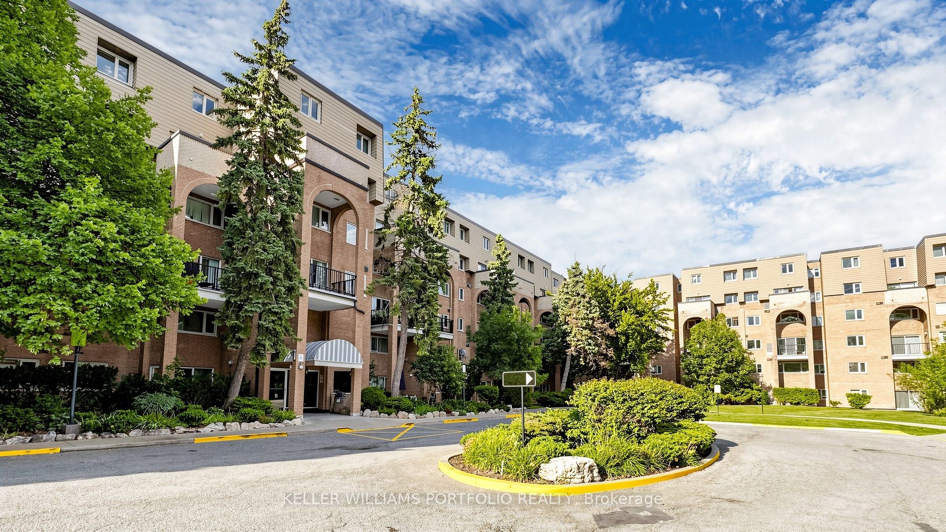 4005 Don Mills Road 358