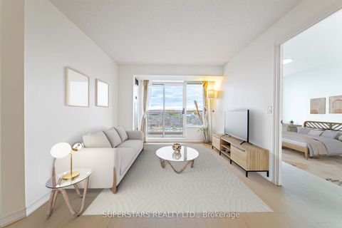 Photo of 15 North Park Road N #806, Vaughan, ON L4J 0C9 (MLS # N12557700)