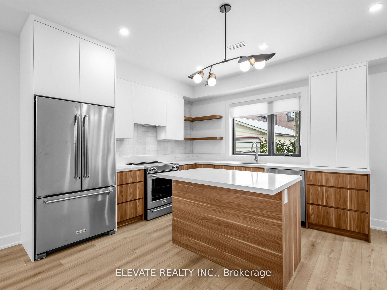 155R Gilmour Avenue Laneway