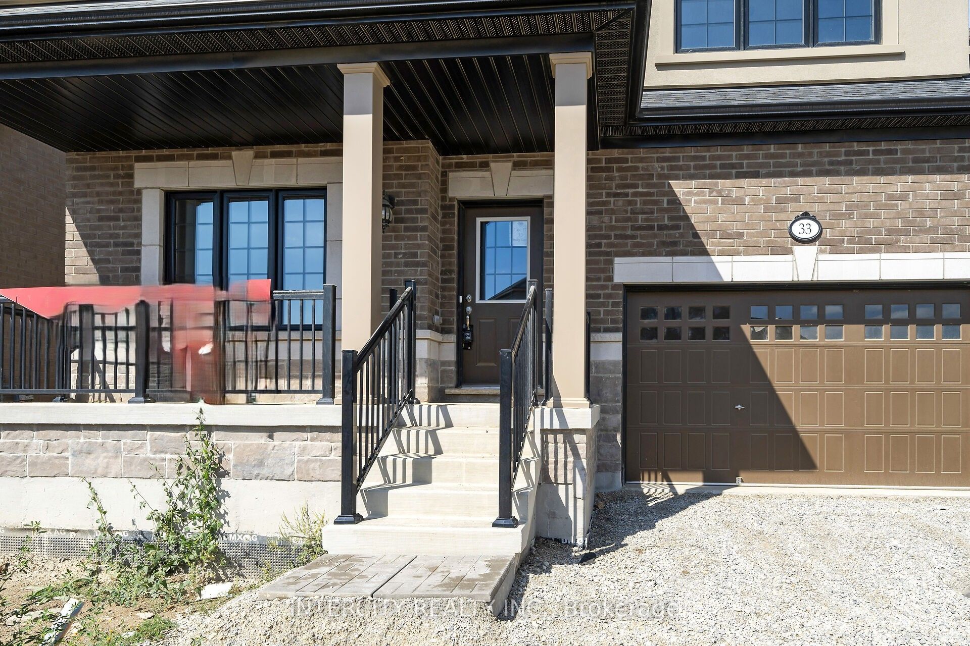 33 Ruby Lane
