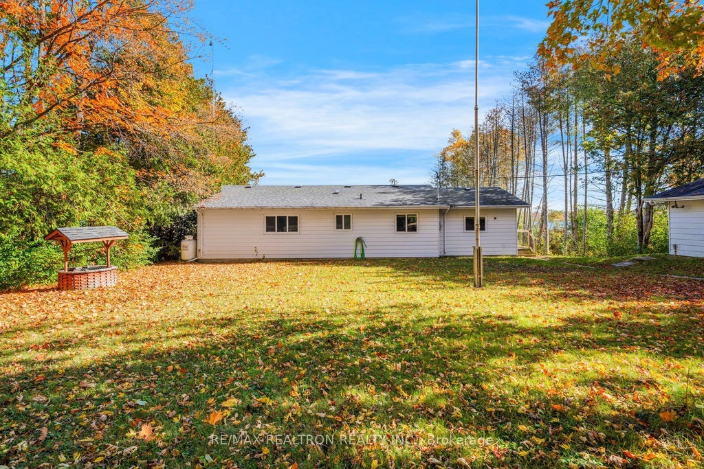 Photo of 28 Osprey Road, Kawartha Lakes, ON K9V 4R5 (MLS # X14091302)