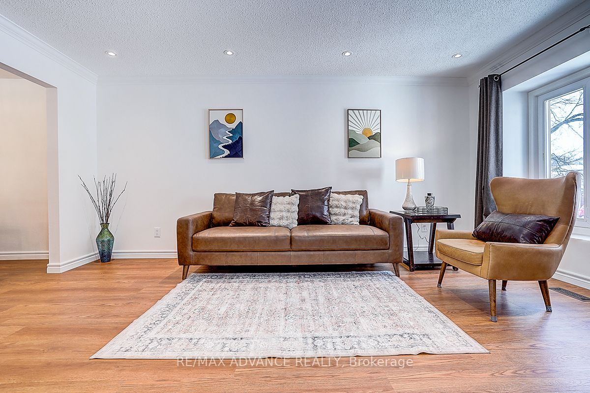 25 West Borough Street