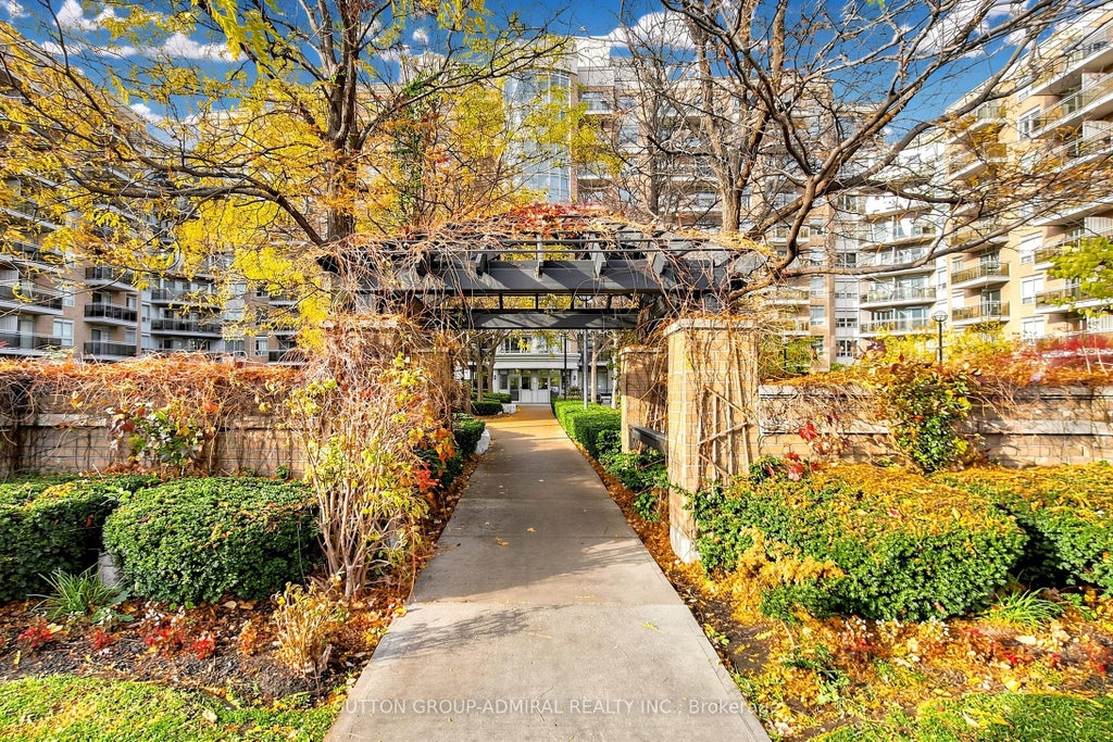 Photo of 650 Lawrence Avenue W #435, Toronto, ON M6A 3E8 (MLS # C13749516)