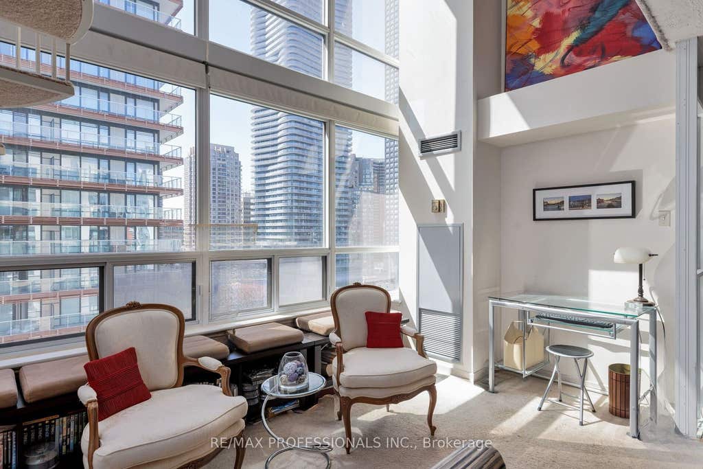 Photo of 25 Maitland Street #1506, Toronto, ON M4Y 2W1 (MLS # C13436964)