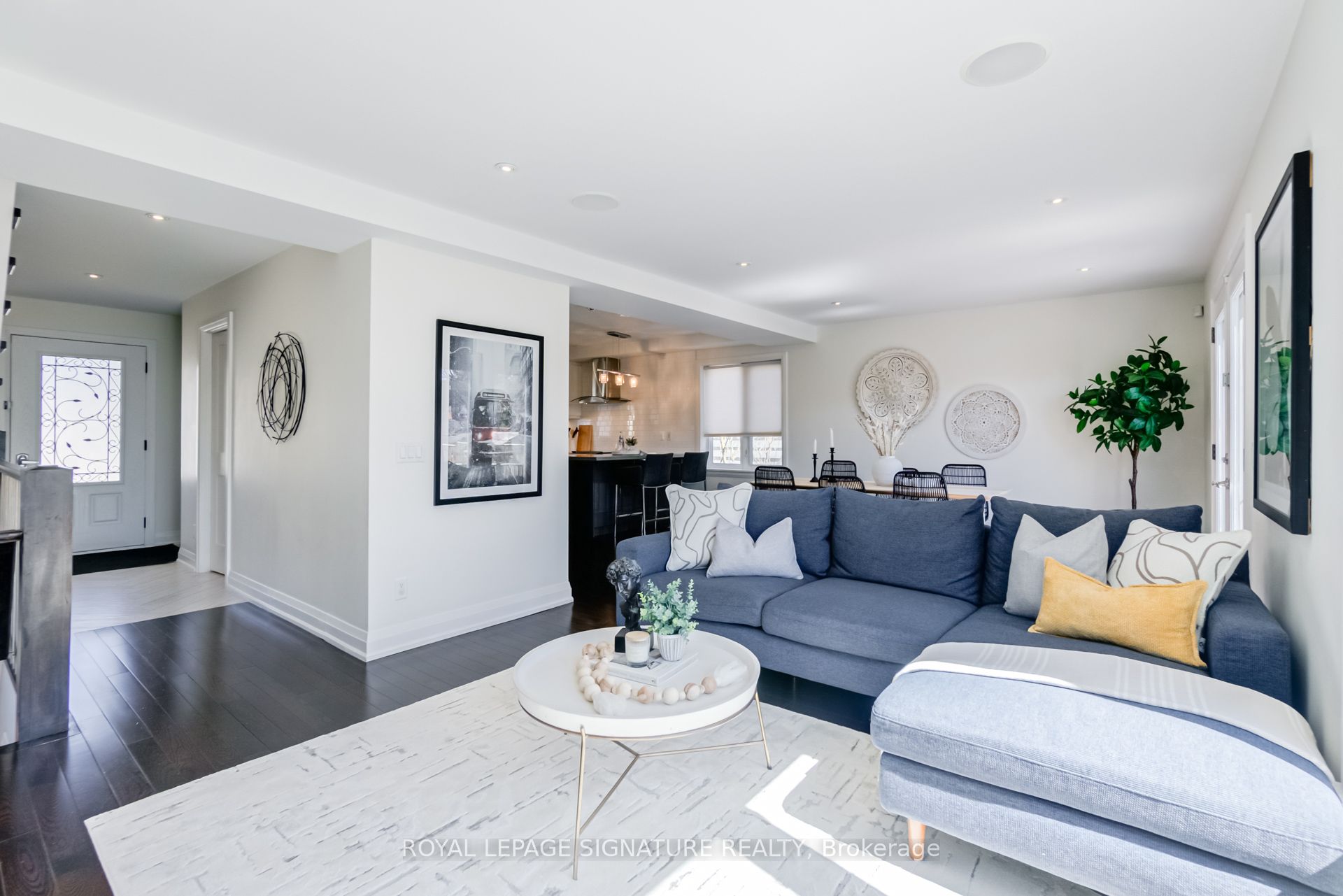71 Roseland Drive