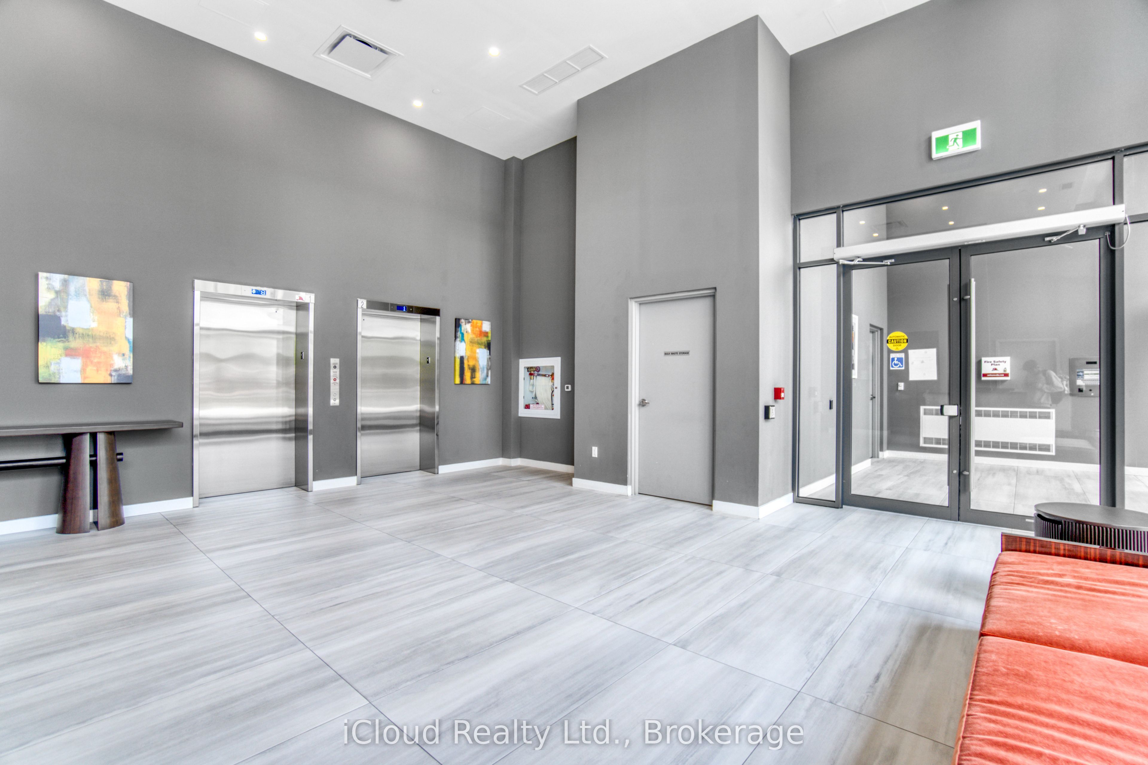 859 The Queensway N/A 519