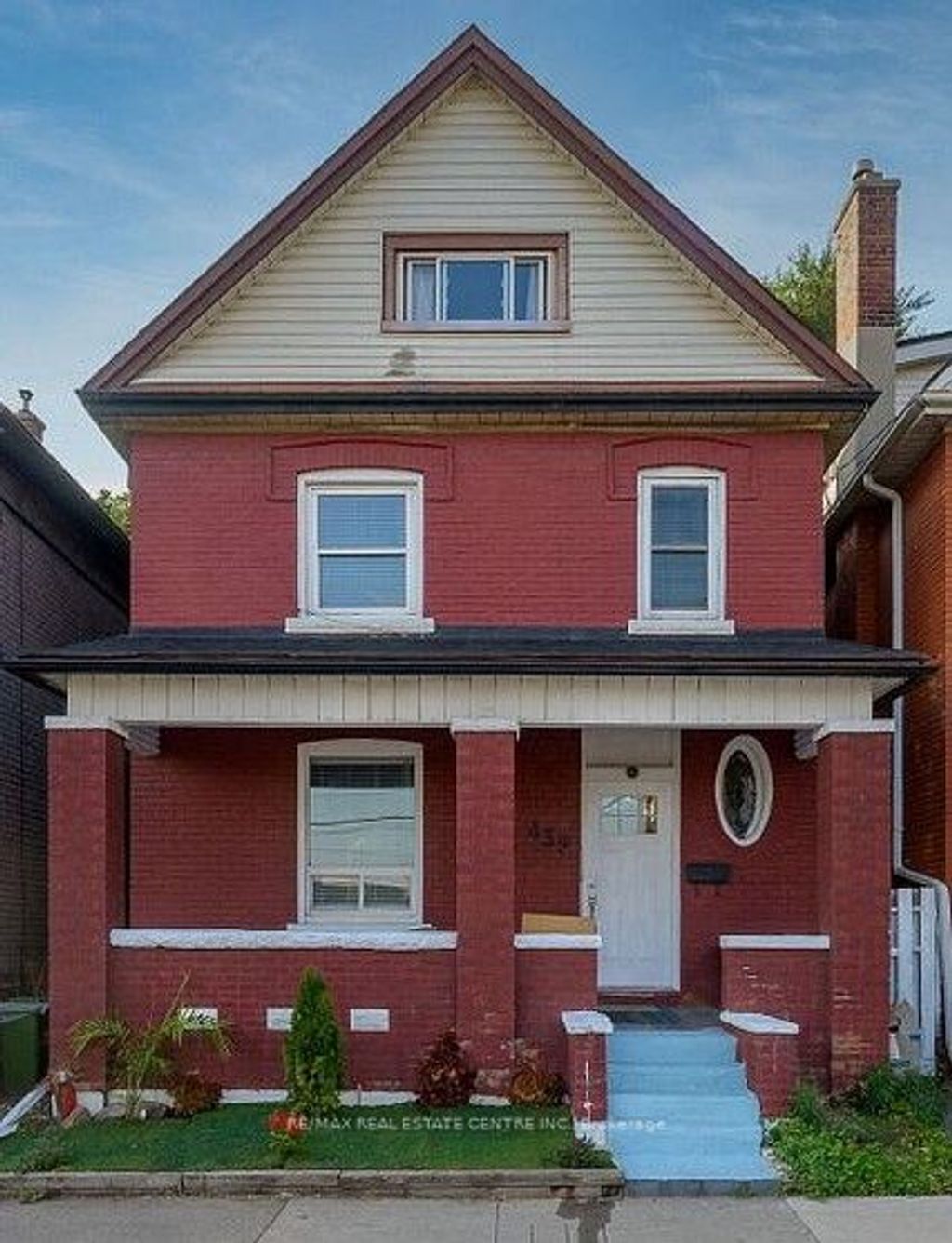 Photo of 439 Wentworth Street N, Hamilton, ON L8L 5W6 (MLS # X12813264)