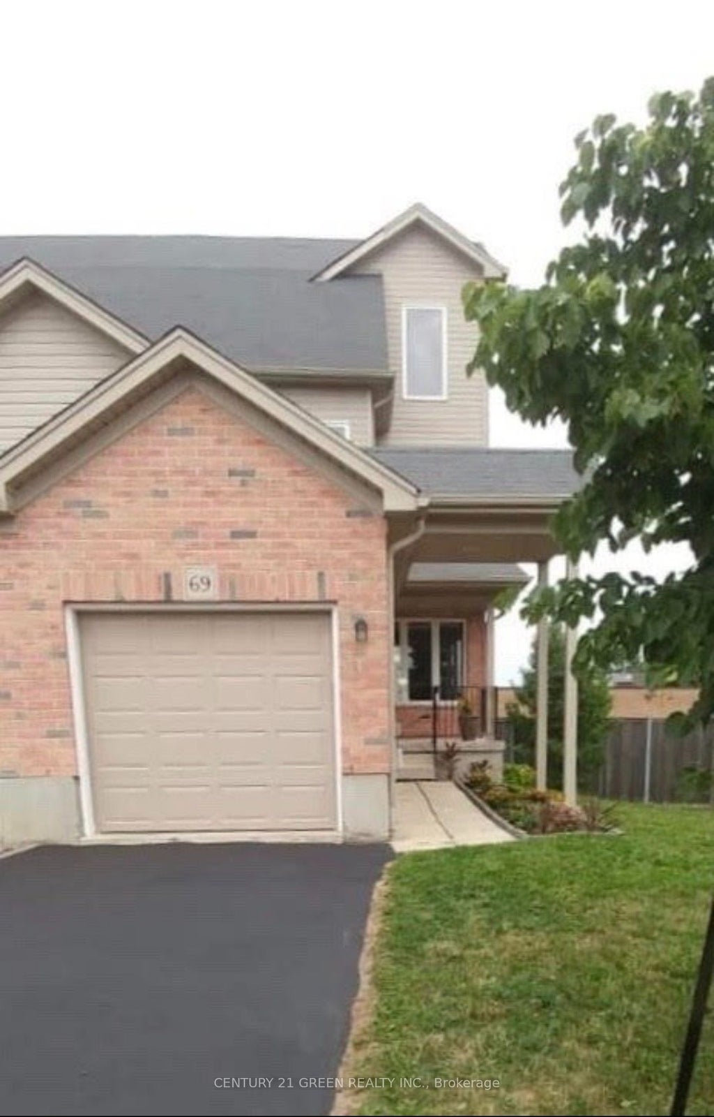 Photo of 69 Brookfield Crescent, Kitchener, ON N2E 0A6 (MLS # X13747742)