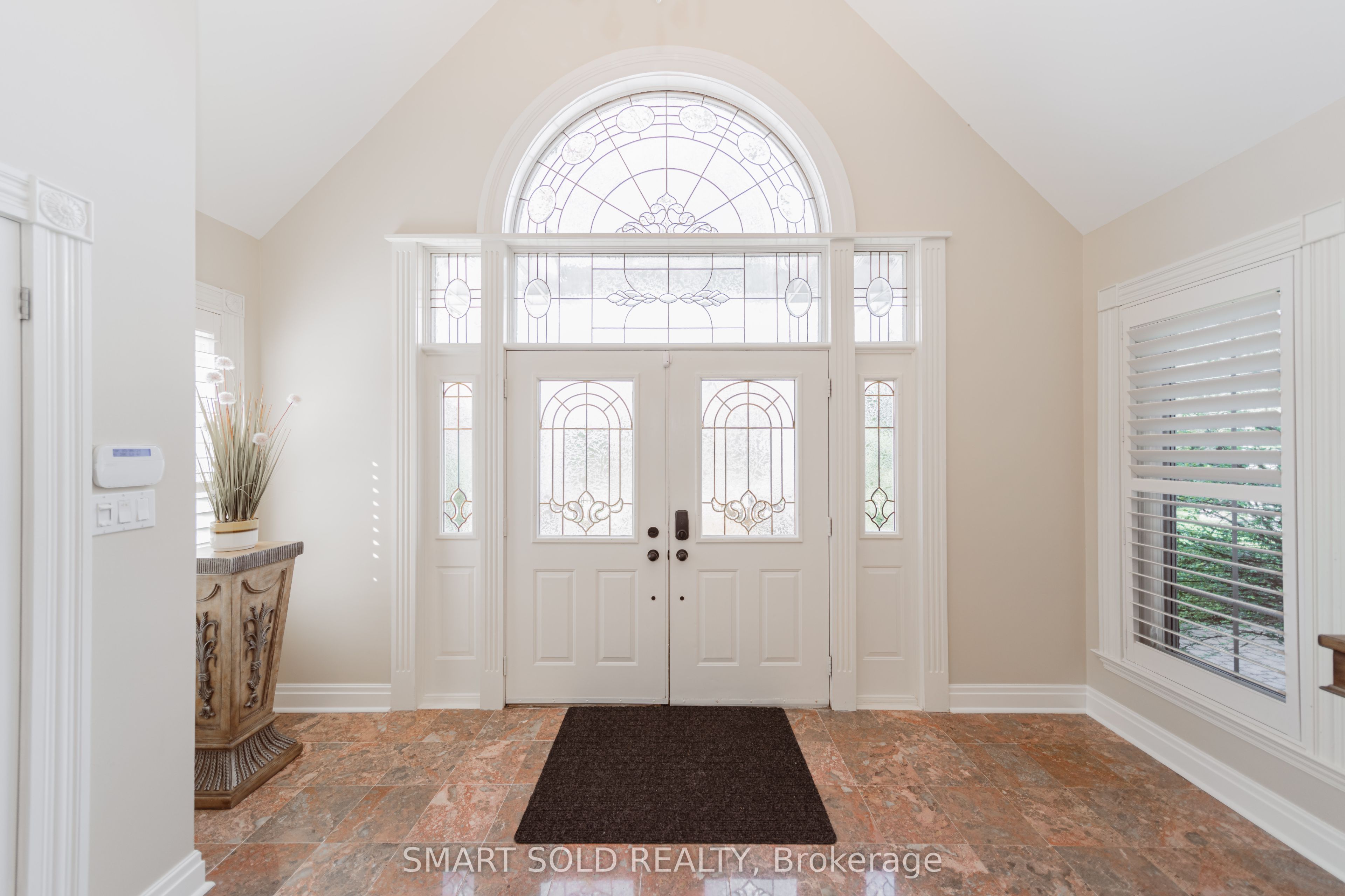 6 Bernadotte Drive