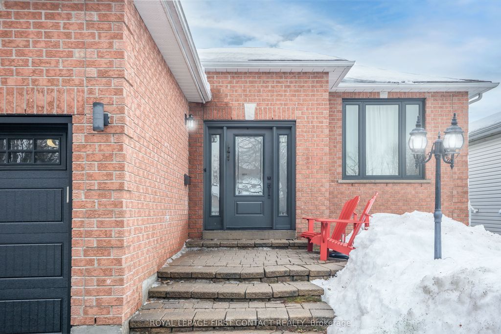 Photo of 55 Chalmers Drive, Barrie, ON L4N 8A6 (MLS # S12686376)