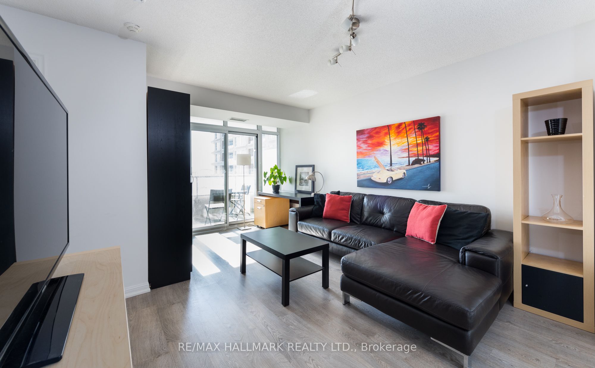 85 East Liberty Street 624