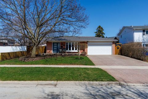475 Sunset Drive Oakville ON L6L 3N3