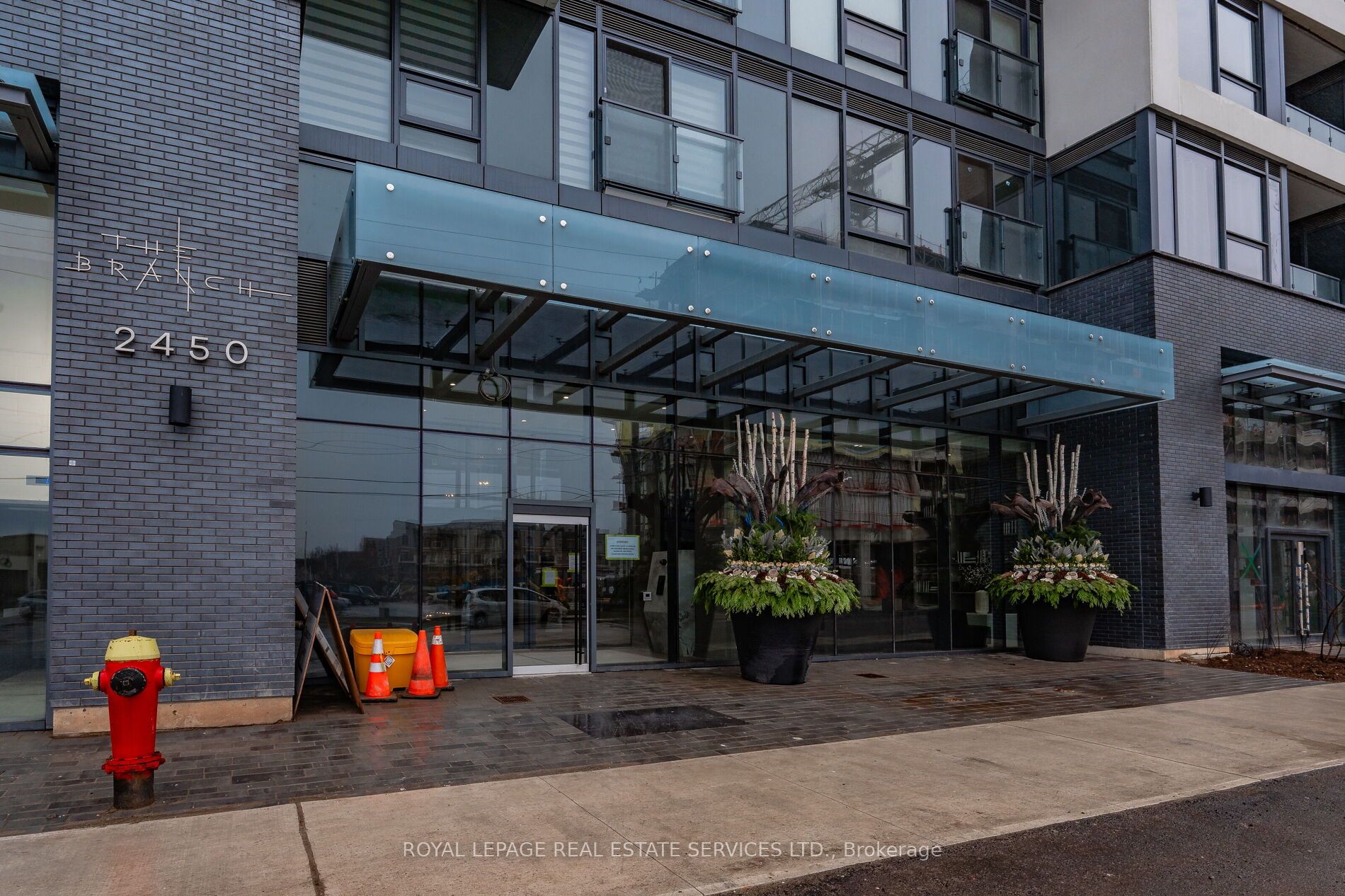 2450 Old Bronte Road 334