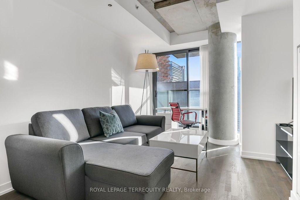 Photo of 560 King Street W #523, Toronto, ON M5V 0L5 (MLS # C12774870)