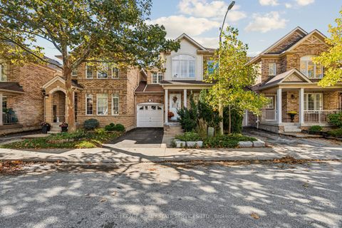 2293 Seton Crescent Burlington ON L7L 6Y4