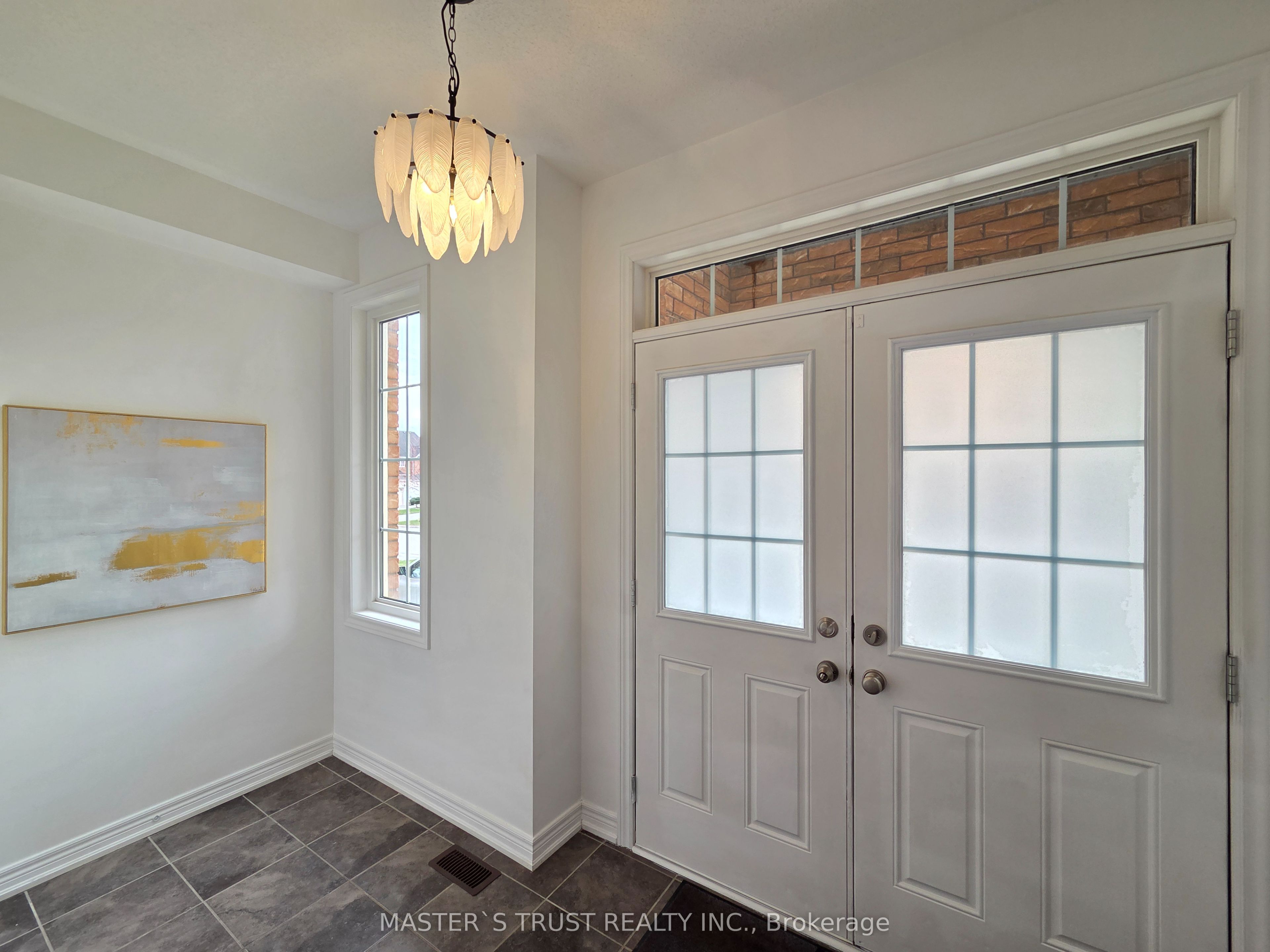11 Beacon Point Street