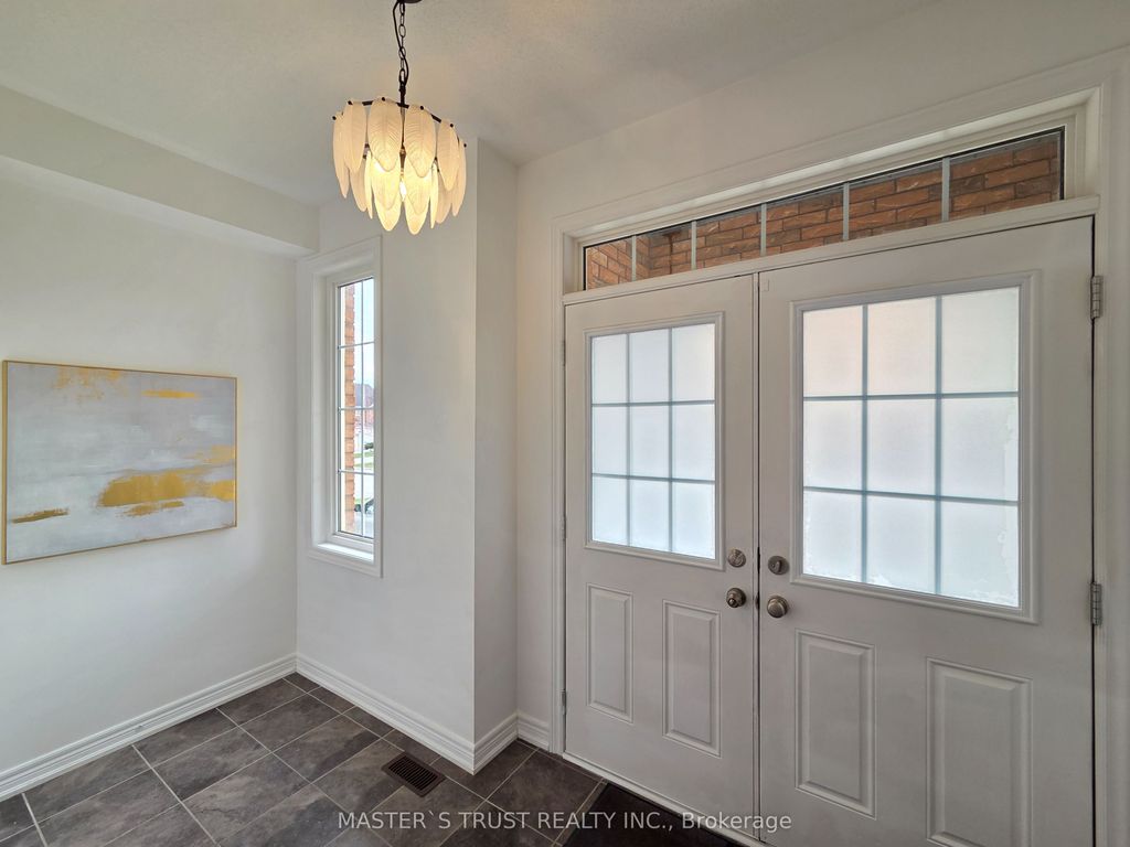 Photo of 11 Beacon Point Street, Markham, ON L6E 0P3 (MLS # N13033326)