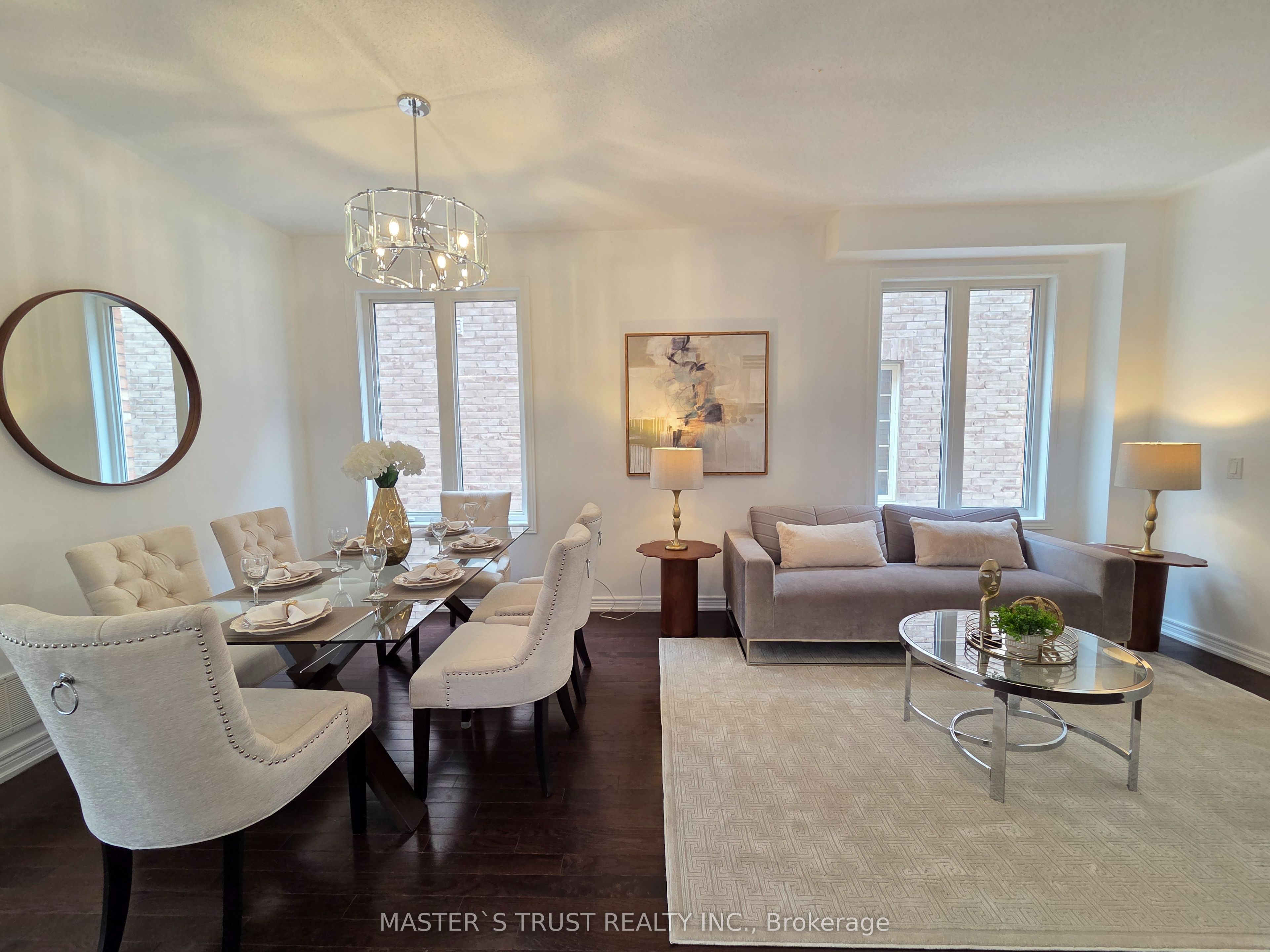 11 Beacon Point Street