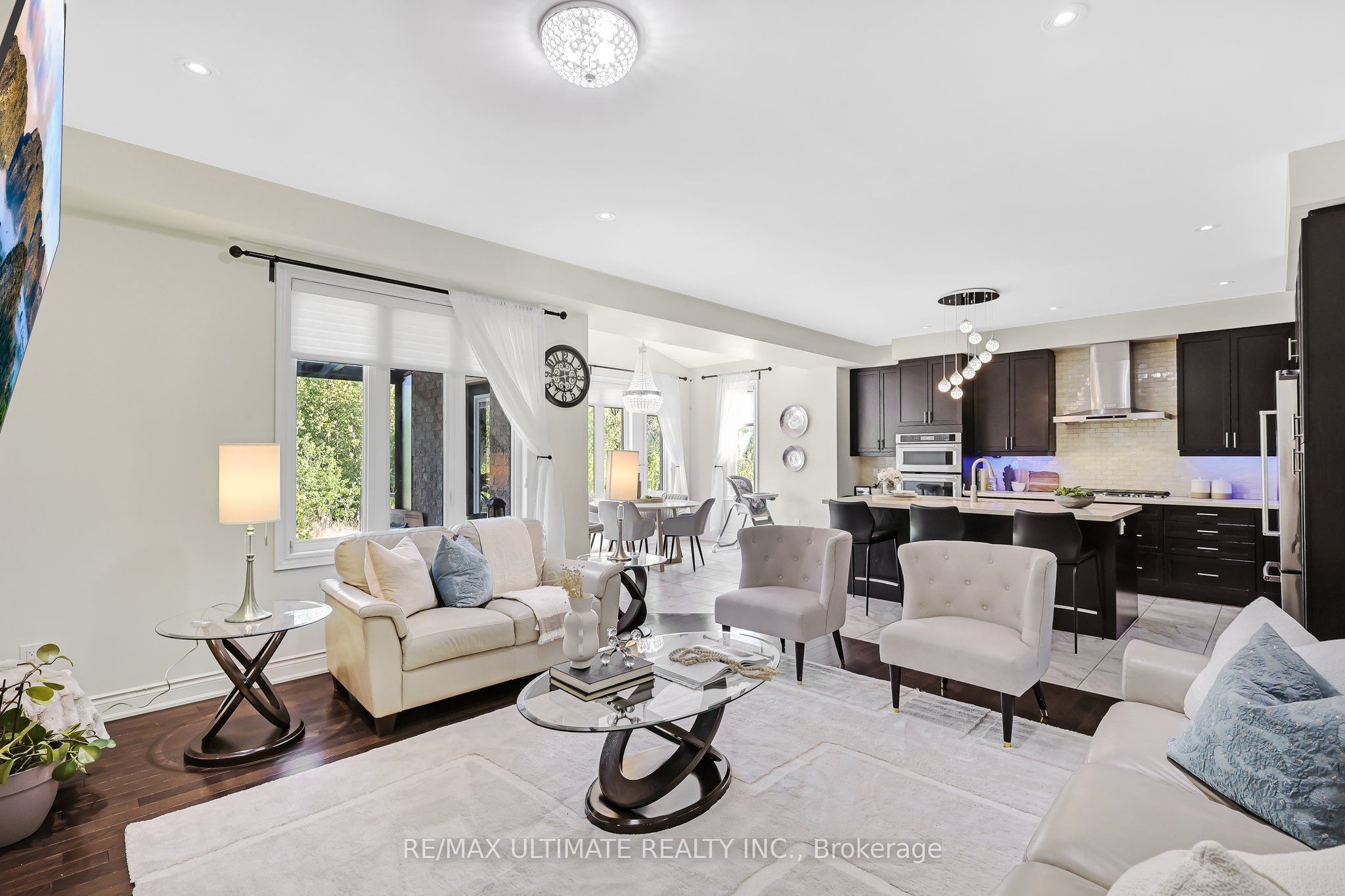 42 Donwoods Crescent