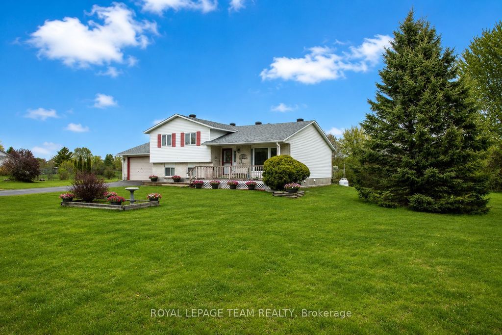 Photo of 134 Torok Drive, Mississippi Mills, ON K7C 3P1 (MLS # X13131332)