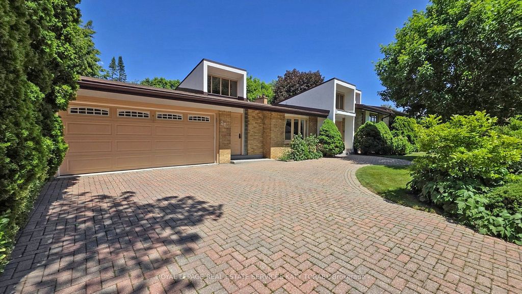 Photo of 21 Banbury Road, Toronto, ON M3B 2K5 (MLS # C12411522)