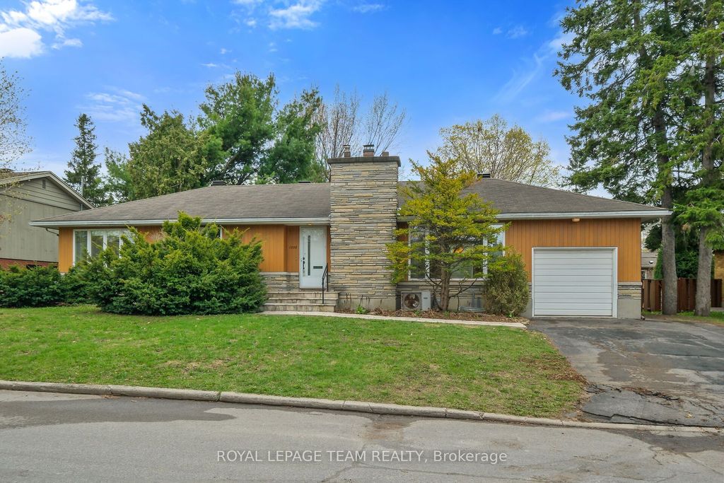 Photo of 1358 Dowler Avenue, Alta Vista and Area, ON K1H 7S1 (MLS # X13086796)