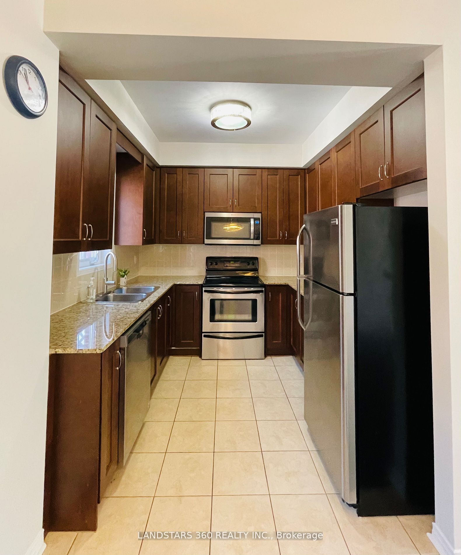 109 The Queensway N/A #109