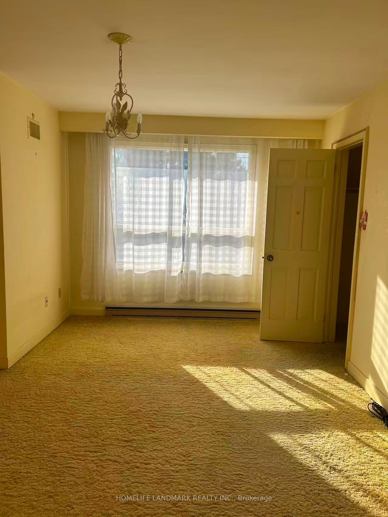2 Royal Oak Drive